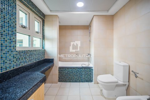 Appartement de 3 chambres à Shoreline Apartments, UAE No. 129577 20