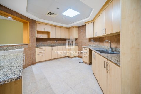 Appartement de 3 chambres à Shoreline Apartments, UAE No. 129577 6