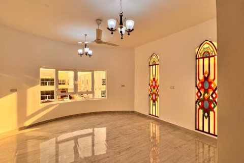 Villa de 5 dormitorios en Muscat, Oman No. 54670 5