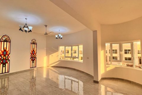 Villa de 5 dormitorios en Muscat, Oman No. 54670 6