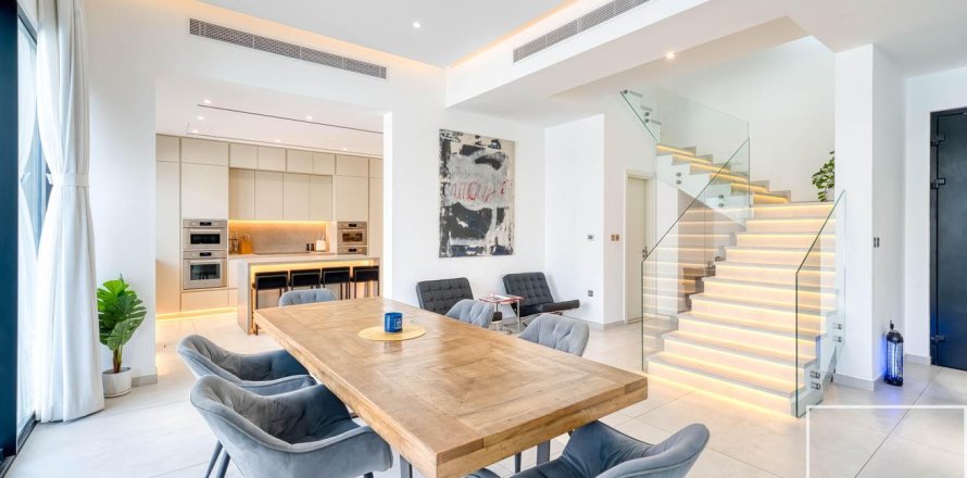 4 غرف نوم فيلا في Palma Residences, الإمارات العربية المتحدة رقم 194105