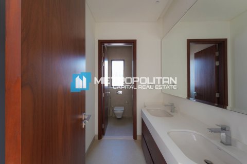 Villa de 5 dormitorios en Abu Dhabi, UAE No. 143059 17