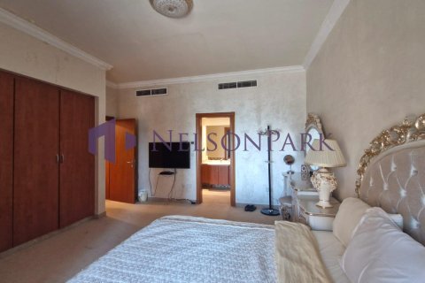 3 bedrooms Apartment in Doha, Qatar No. 58557 10