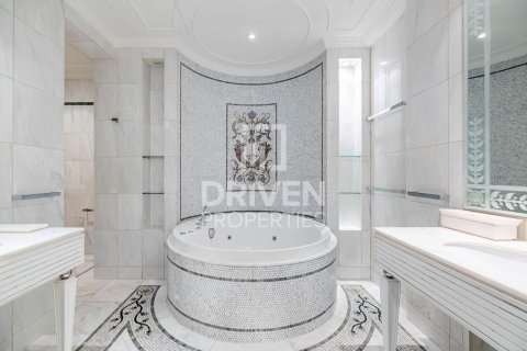 3 bedrooms Apartment in Palazzo Versace, UAE No. 192180 8