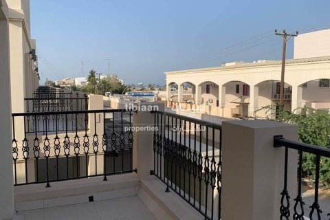 Villa de 5 dormitorios en Muscat, Oman No. 54109 12