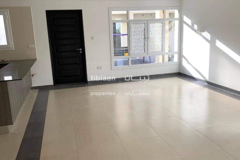 Villa de 5 dormitorios en Muscat, Oman No. 54109 10