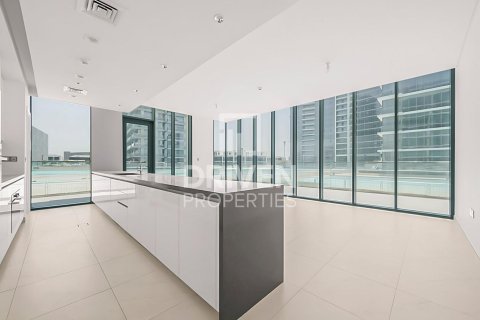 Квартира с 3 спальнями в District One, ОАЭ №206630