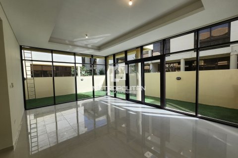 Villa de 3 chambres à DAMAC Hills (Akoya by DAMAC), UAE No. 129682 5