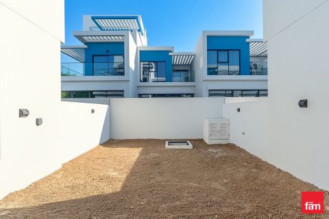 3 bedrooms Townhouse in Dubai, UAE No. 164402 8