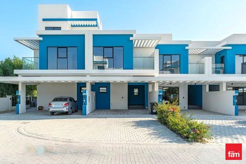 3 bedrooms Townhouse in Dubai, UAE No. 164402