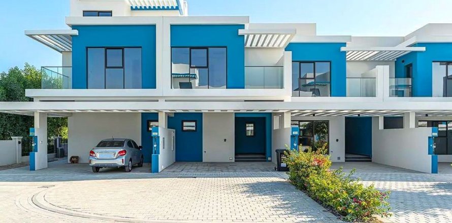 3 bedrooms Townhouse in Dubai, UAE No. 164402
