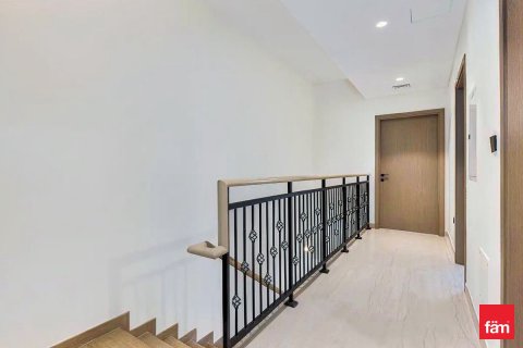 3 bedrooms Townhouse in Dubai, UAE No. 164402 18