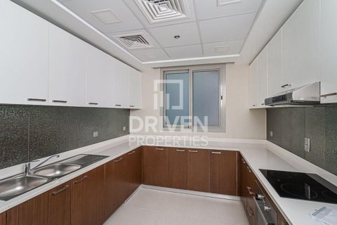2 bedrooms Apartment in Umm Al Sheif, UAE No. 193667 6