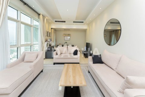 2 bedrooms Apartment in Dubai Sports City, UAE No. 165730 19