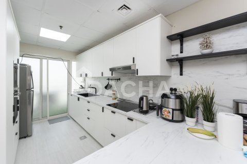 2 bedrooms Apartment in Dubai Sports City, UAE No. 165730 7