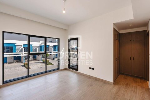 3 bedrooms Townhouse in Damac Lagoons, UAE No. 192162 8