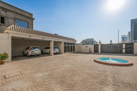 7 bedrooms Villa in Al Barsha, UAE No. 208640 6