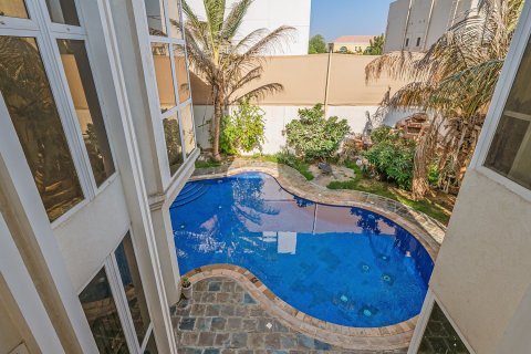 7 bedrooms Villa in Al Barsha, UAE No. 208640 19