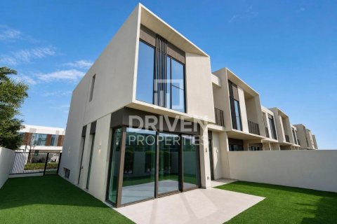 4 bedrooms Townhouse in Nara, UAE No. 209853