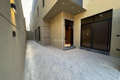 3 bedrooms Apartment in Riyadh, Saudi Arabia No. 59992 4