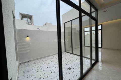 3 bedrooms Apartment in Riyadh, Saudi Arabia No. 59993 12