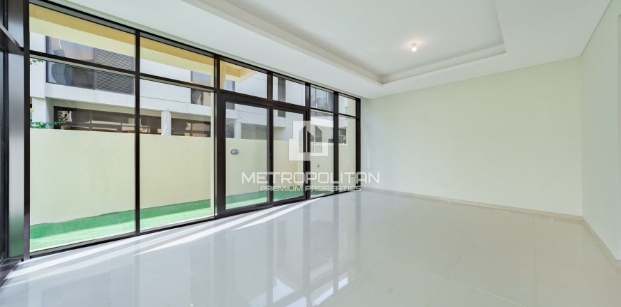 Villa de 3 chambres à DAMAC Hills (Akoya by DAMAC), UAE No. 129847