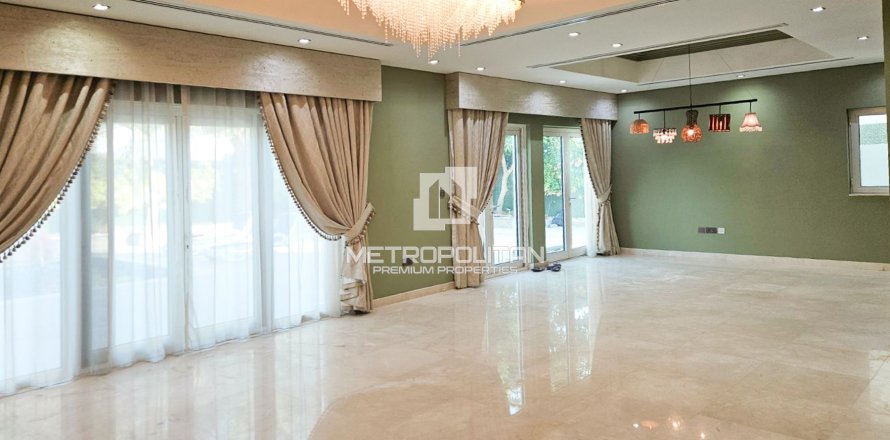 Villa de 4 chambres à Al Furjan, UAE No. 129845