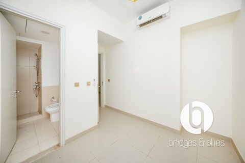 4 bedrooms Villa in Dubai Hills Estate, UAE No. 198245 3