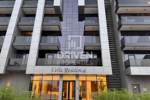 Studio Apartment in Dubai Studio City, UAE No. 200429