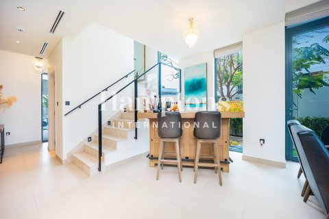 3 bedrooms Townhouse in Golf Grove, UAE No. 186197 9