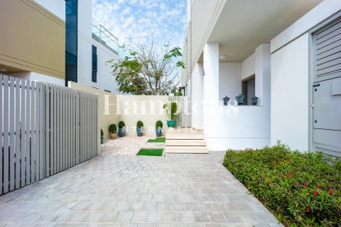 3 bedrooms Townhouse in Golf Grove, UAE No. 186197 17