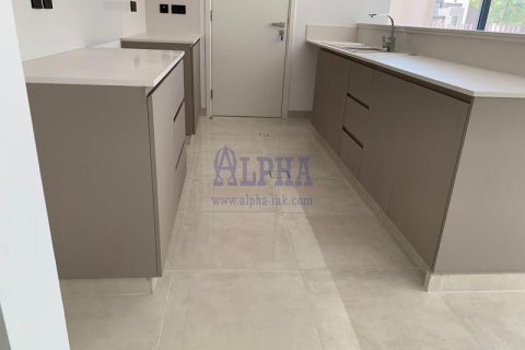 3 bedrooms Villa in Al Hamra Village, UAE No. 165517 5