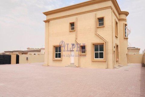 5 bedrooms Villa in Al Riffa, UAE No. 165516 4