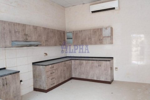 5 bedrooms Villa in Al Riffa, UAE No. 165516 16