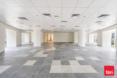 269.5m² Office in Sheikh Zayed Road, UAE No. 160781