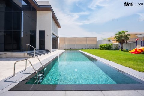 5 bedrooms Villa in Al Barsha, UAE No. 208317 18