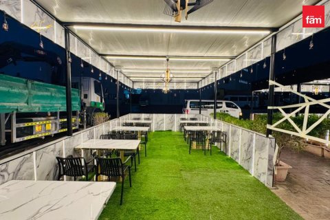456.6m² Warehouse in Al Quoz, UAE No. 208352 5