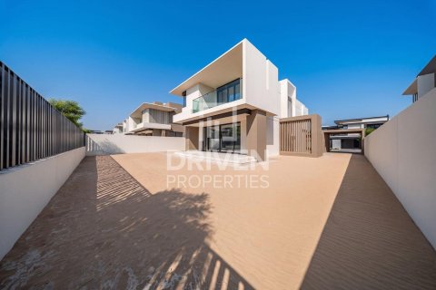 4 bedrooms Villa in Jebel Ali, UAE No. 191616