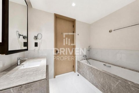 Apartment de 1 dormitorio en Address Harbour Point, UAE No. 191884 12