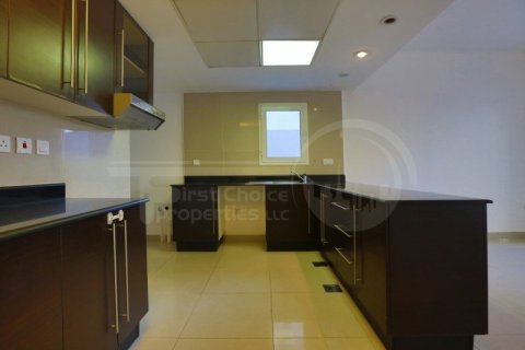 4 bedrooms Villa in Al Reef, UAE No. 12290 6