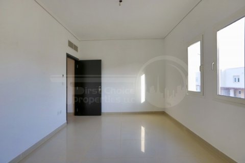 4 bedrooms Villa in Al Reef, UAE No. 12290 7