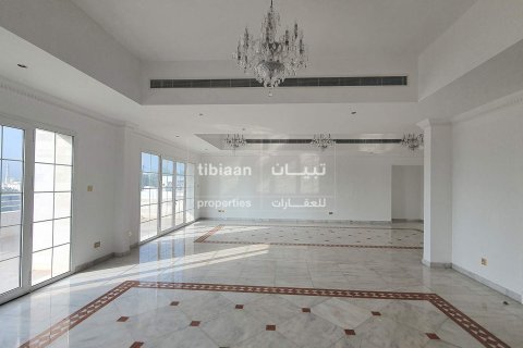 6 bedrooms Villa in Muscat, Oman No. 53909 3