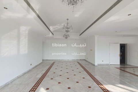 6 bedrooms Villa in Muscat, Oman No. 53909 8