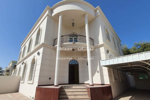 4 bedrooms Twin Villa in Muscat, Oman No. 53908 3