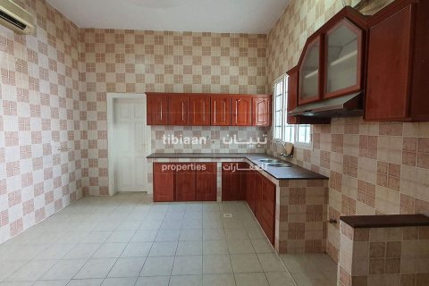 4 bedrooms Twin Villa in Muscat, Oman No. 53908 7