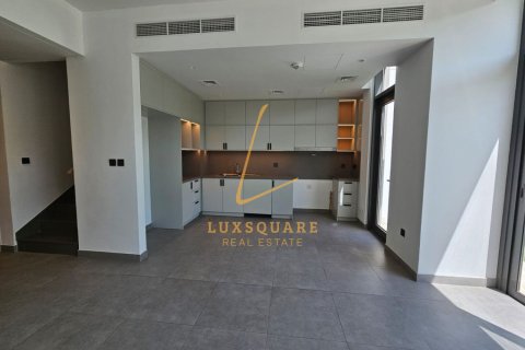 3 bedrooms Villa in Ruba, UAE No. 163012