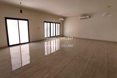 4 bedrooms Twin Villa in Muscat, Oman No. 53556 3