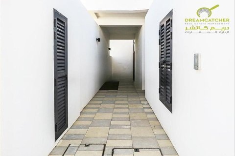 3 bedrooms Villa in Mina Al Arab, UAE No. 34225 6