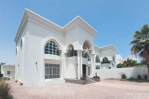 Villa Jumelée de 4 chambres à Muscat, Oman No. 53844 3
