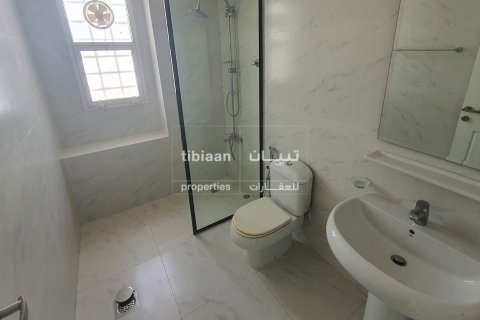 Villa Jumelée de 4 chambres à Muscat, Oman No. 53844 6